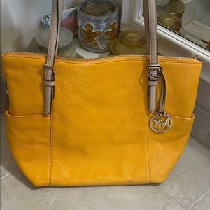 MICHAEL KORS - Yellow Leather Tote Bag - EUC